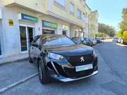 Cinza Usado 2022 Peugeot e-2008 Allure SUV | € 22.800 (Preço justo)