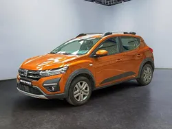 Laranja Usado 2022 Dacia Sandero Expression Citadino | € 16.500 (Preço justo)