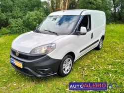 Branco Usado 2017 Fiat Doblò Easy Monovolume | € 8.450 (Bom preço)