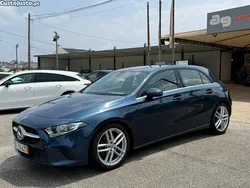 Azul Usado 2019 Mercedes A180 Style Citadino | € 24.500 (Preço justo)