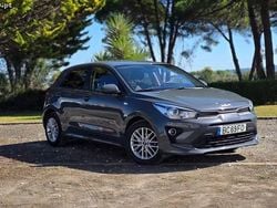 Cinza Usado 2023 Kia Rio Sedan | € 16.250 (Preço justo)