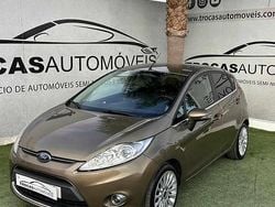 Cinzento Usado 2012 Ford Fiesta | € 11.900