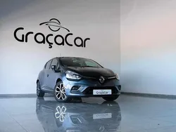 Azul escuro Usado 2018 Renault Clio IV LIMITED Citadino | € 11.900 (Preço justo)