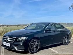 Preto Usado 2016 Mercedes E220 AMG line Sedan | € 29.500