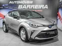 Cinza Usado 2020 Toyota C-HR Comfort SUV | € 23.900 (Preço justo)