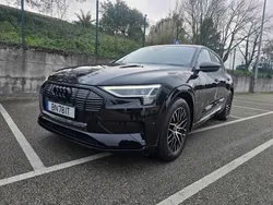 Preto Usado 2022 Audi e-tron SUV | € 38.500 (Preço justo)