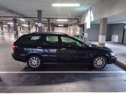 Usado 2003 Volvo V40 Sedan | € 3.000
