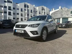 Branco Usado 2020 Seat Arona Style SUV | € 15.250 (Preço justo)