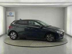 Cinzento Usado 2024 Hyundai i20 | € 17.490 (Preço justo)