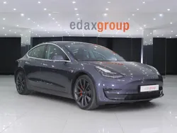 Cinzento Usado 2020 Tesla Model 3 Performance Sedan | € 28.490 (Preço justo)
