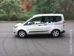 Usado 2016 Ford Tourneo Sedan | € 9.000