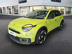 Amarelo Novo 2025 Abarth 600 Turismo SUV | € 45.600