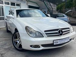 Branco Usado 2009 Mercedes CLS320 Sedan | € 16.900
