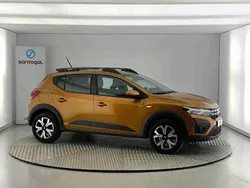 Branco Usado 2024 Dacia Sandero Citadino | € 17.290 (Preço justo)
