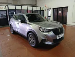 Cinza Usado 2023 Peugeot 2008 Active SUV | € 18.490 (Bom preço)