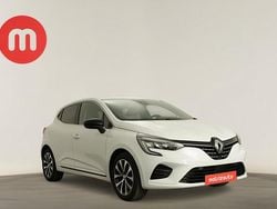 Branco Usado 2023 Renault Clio V Techno | € 17.199 (Preço justo)