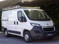 Branco Usado 2018 Peugeot Boxer Premium Van | € 13.990 (Bom preço)