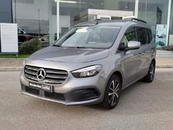 Cinza selenite Usado 2023 Mercedes 180 Progressive Sedan | € 34.000