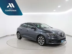 Cinza Usado 2023 Renault Mégane IV Techno Sedan | € 24.780