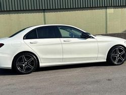 Usado 2018 Mercedes C220 AMG line Sedan | € 29.950 (Preço justo)