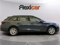 Cinza Usado 2022 Seat Leon Style Sedan | € 20.490 (Preço justo)