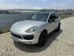 Cinza Usado 2013 Porsche Cayenne S E-Hybrid SUV | € 39.990