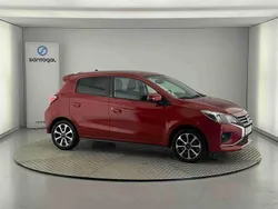 Vermelho Usado 2024 Mitsubishi Space Star | € 14.490 (Preço justo)