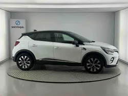 Branco Usado 2023 Renault Captur SUV | € 19.700 (Bom preço)