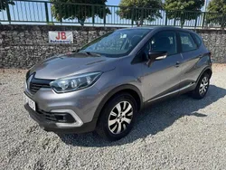 Cinzento Usado 2018 Renault Captur SUV | € 14.350 (Preço justo)