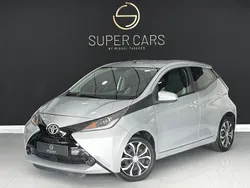Cinzento Usado 2016 Toyota Aygo Citadino | € 7.990 (Bom preço)
