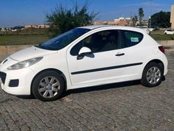 Branco Usado 2010 Peugeot 207 Citadino | € 2.800 (Bom preço)