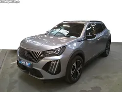 Cinza Usado 2024 Peugeot e-2008 Allure SUV | € 26.599 (Preço justo)