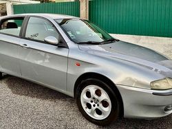 Usado 2002 Alfa Romeo 147 Citadino | € 2.100