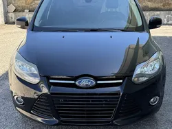 Usado 2013 Ford Escort Titanium Sedan | € 5.950