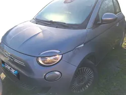 Cinzento Usado 2021 Fiat 500e Sedan | € 16.799 (Bom preço)