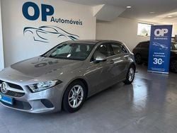 Cinza Usado 2020 Mercedes A180 Business | € 22.950 (Preço justo)
