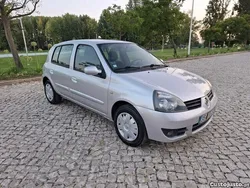 Cinza Usado 2007 Renault Clio II | € 2.950 (Bom preço)