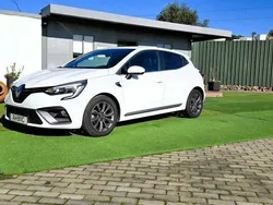 Branco Usado 2021 Renault Clio V Citadino | € 15.800 (Preço justo)