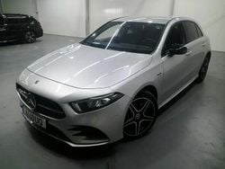Cinza Usado 2021 Mercedes A250 AMG line Citadino | € 31.990 (Preço elevado)