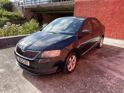 Usado 2015 Skoda Rapid Sedan | € 2.890