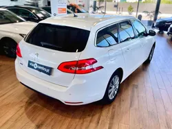 Branco Usado 2021 Peugeot 308 Allure Carrinha | € 16.400 (Bom preço)