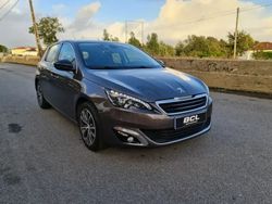 Cinzento Usado 2014 Peugeot 308 Allure Citadino | € 13.990 (Preço elevado)