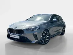 Cinza Usado 2024 BMW 120 Citadino | € 44.000
