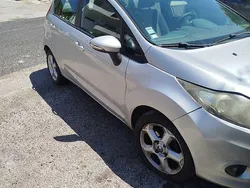Usado 2009 Ford Fiesta Citadino | € 3.000 (Bom preço)