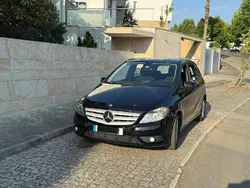 Preto Usado 2014 Mercedes B200 Monovolume | € 12.999