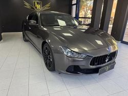 Cinza Usado 2014 Maserati Ghibli Citadino | € 31.000