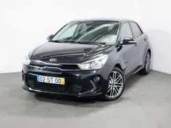 Branco Usado 2017 Kia Rio | € 12.750 (Preço justo)