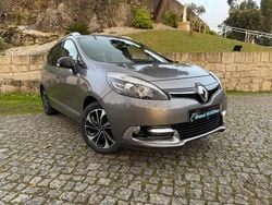 Cinzento Usado 2015 Renault Grand Scénic III Monovolume | € 12.999 (Preço justo)