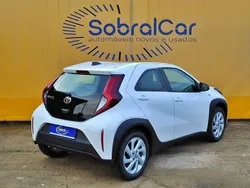 Branco Usado 2023 Toyota Aygo Pulse Citadino | € 19.000 (Caro)