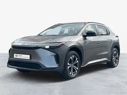 Cinza (pintura metalizada especial) Usado 2023 Toyota bZ4X Limited SUV | € 35.000